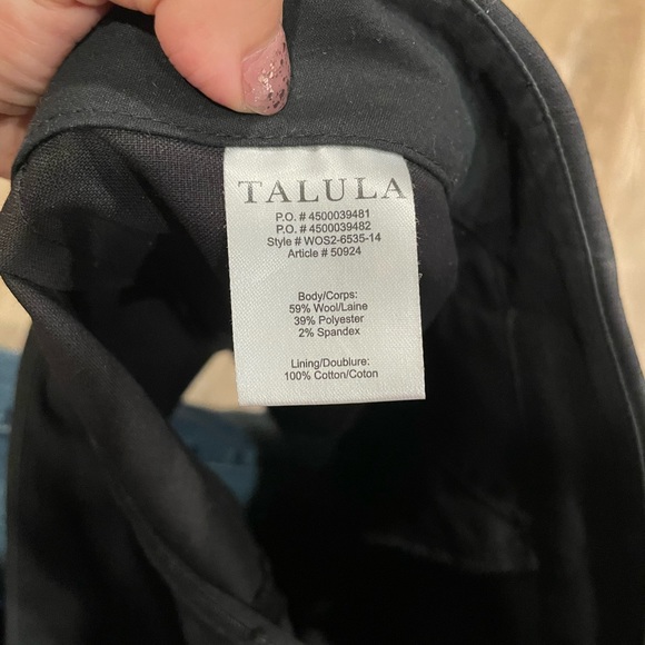 Aritzia Talula Berklee skort in size 2 - Picture 3 of 6